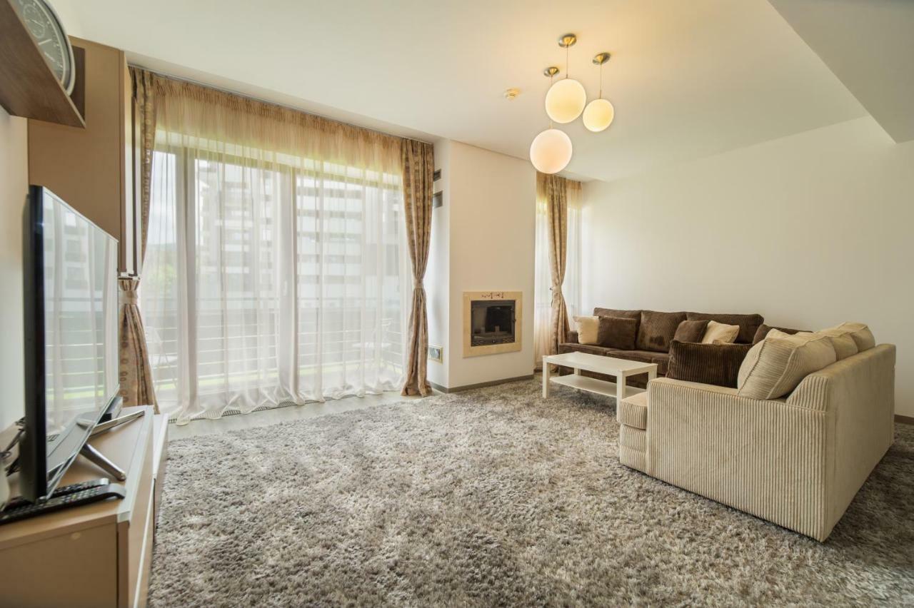 Family Apartment In Silver Mountain Resort Poiana Brasov Exteriör bild