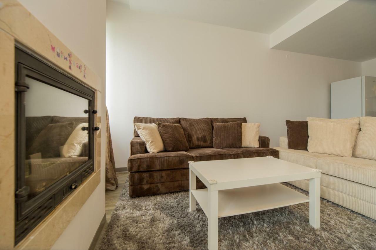 Family Apartment In Silver Mountain Resort Poiana Brasov Exteriör bild